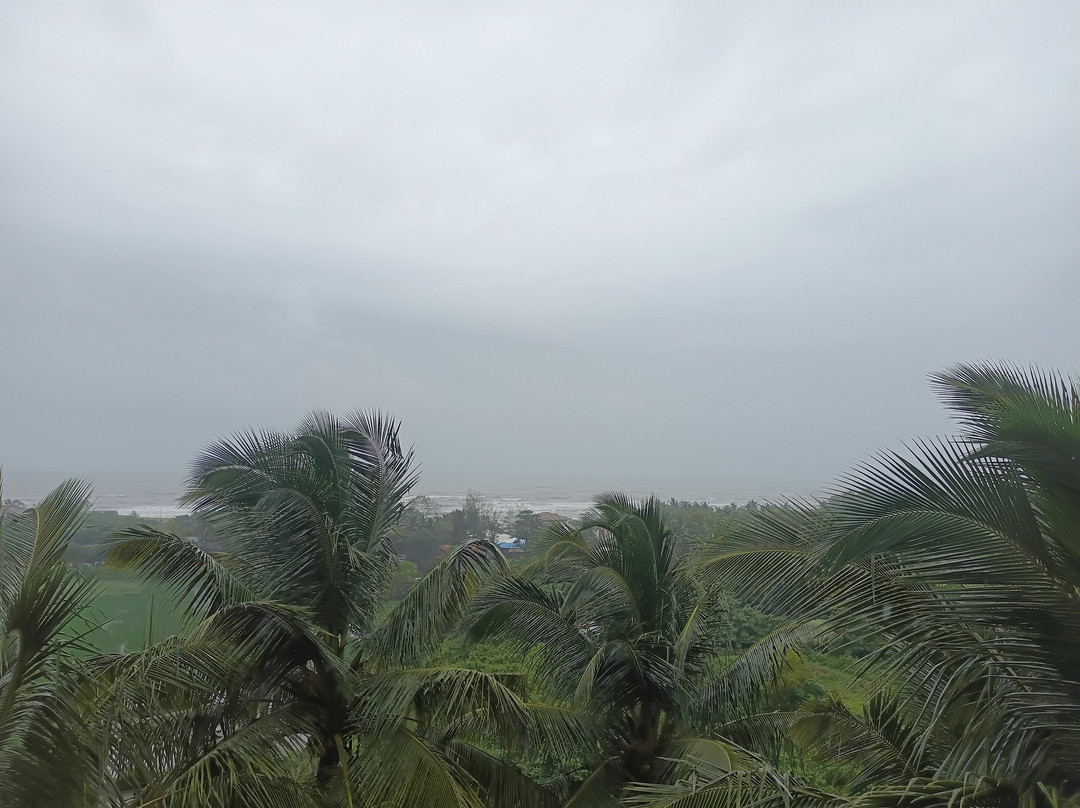 Whoopers Boutique Morjim