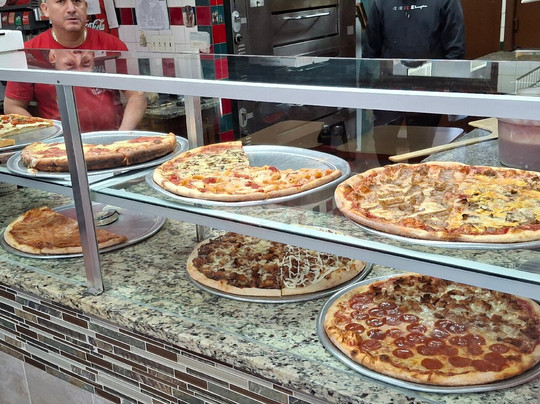 Mia's Pizza Restaurant