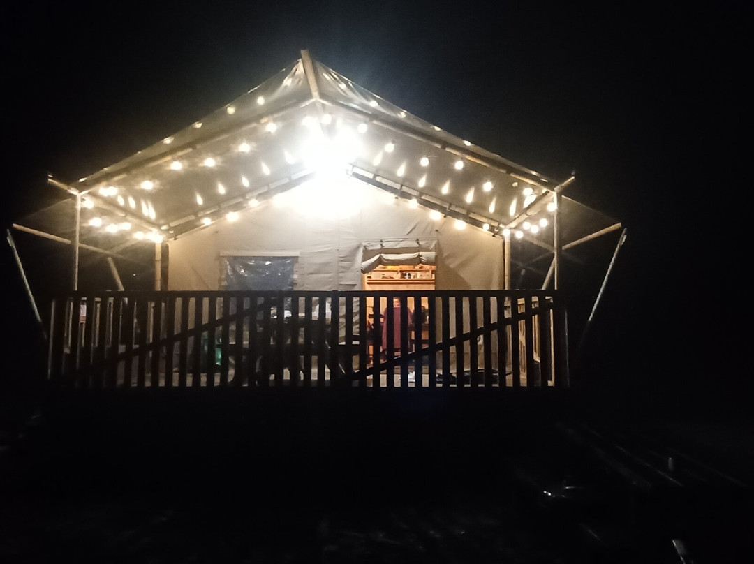 Riverwood Farm Glamping
