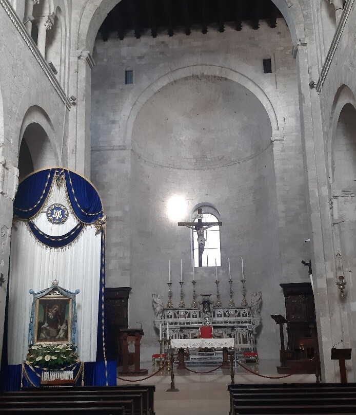 Concattedrale di San Pietro Apostolo (Bisceglie)-比谢列必去景点