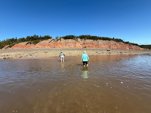 Tide Rollers & Mudlarkers-Parrsboro必去景点