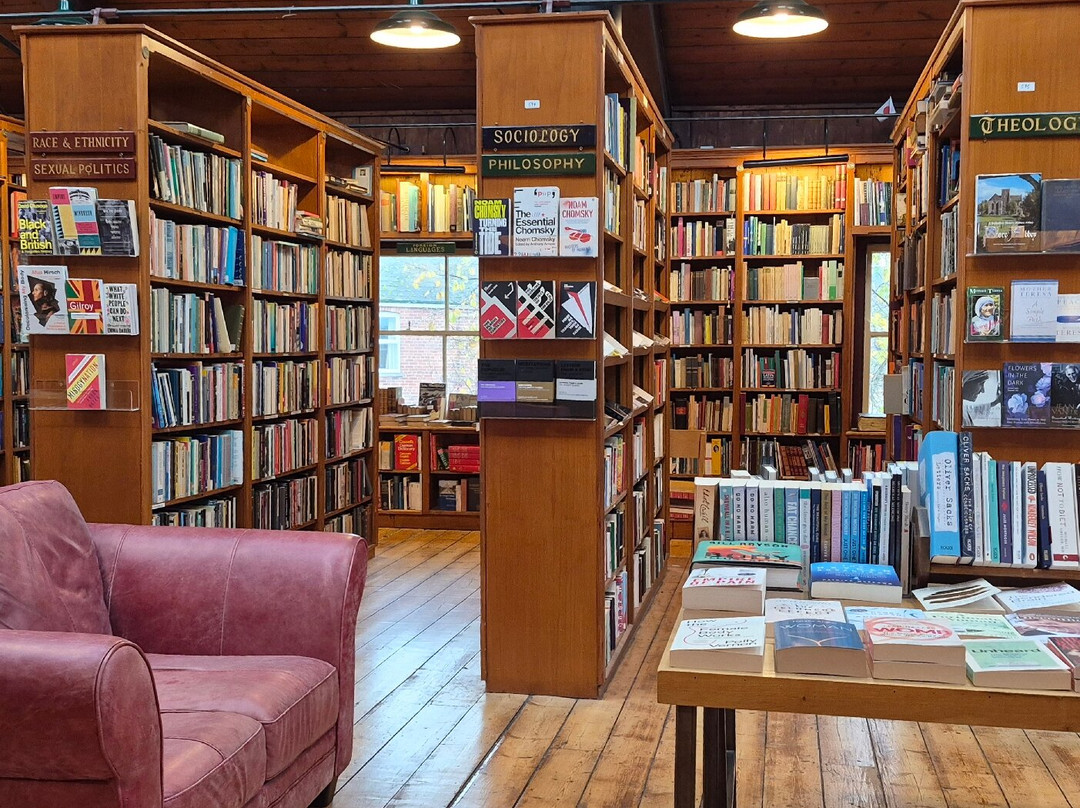 Booth's Bookshop & Cinema-海伊必去景点