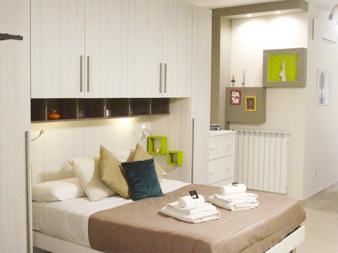 ELLES B&B 酒店