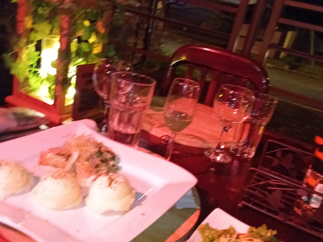 Mesoreen Café Bistro