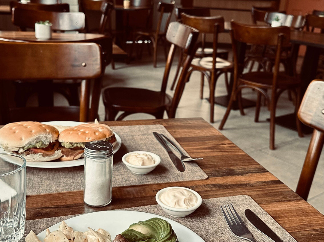 Hotel Intillanka主图