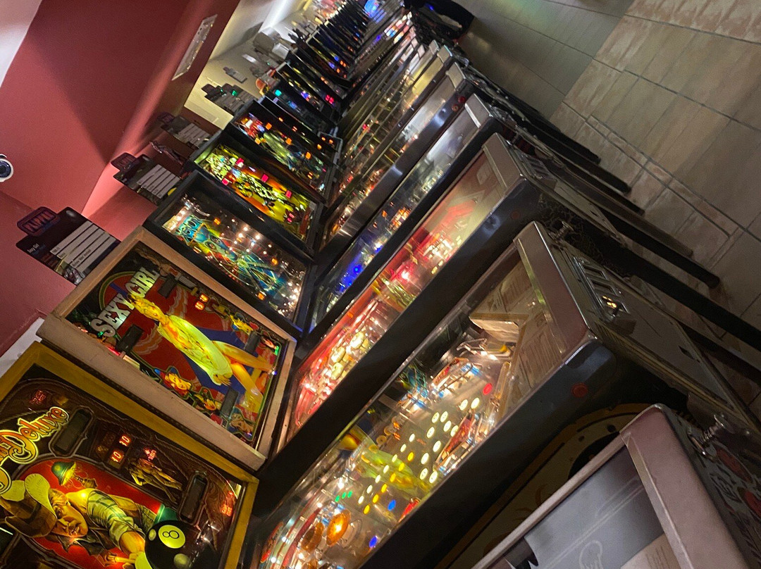 布达佩斯弹球博物馆-布达佩斯必去景点