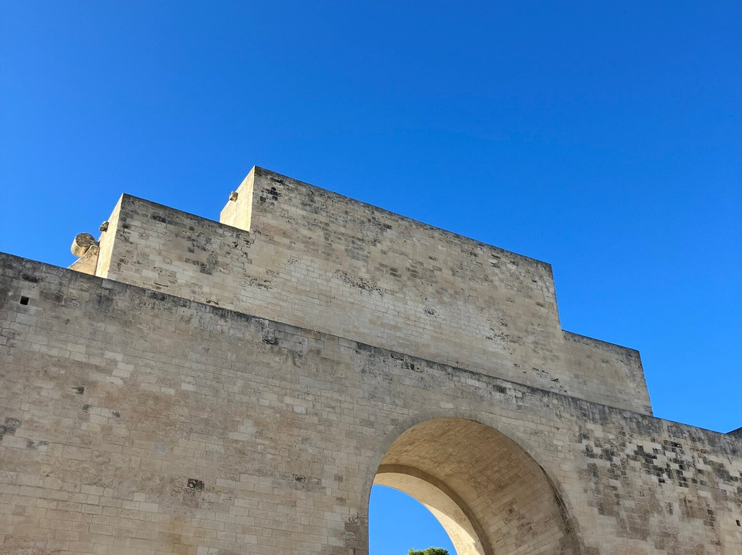 Porta Napoli-莱切必去景点