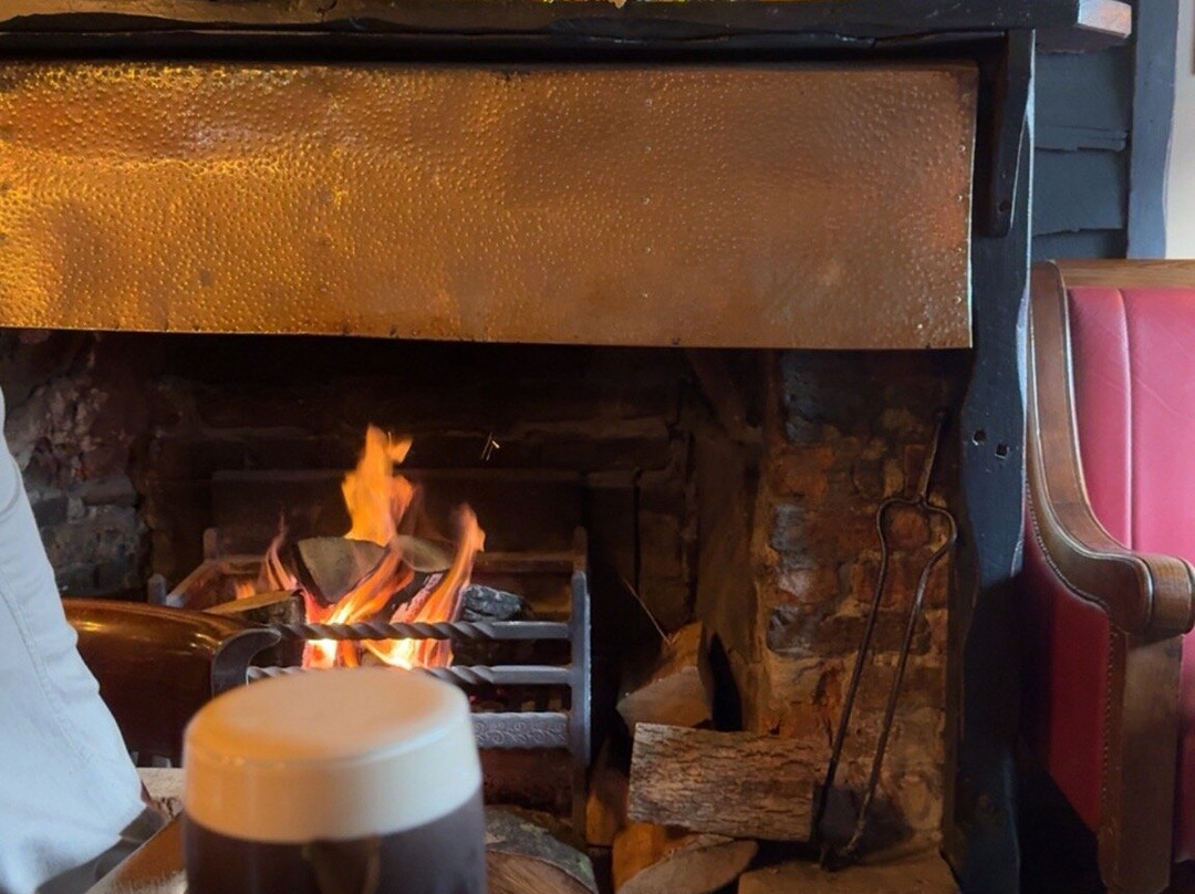 The Seven Horseshoes Hotel主图