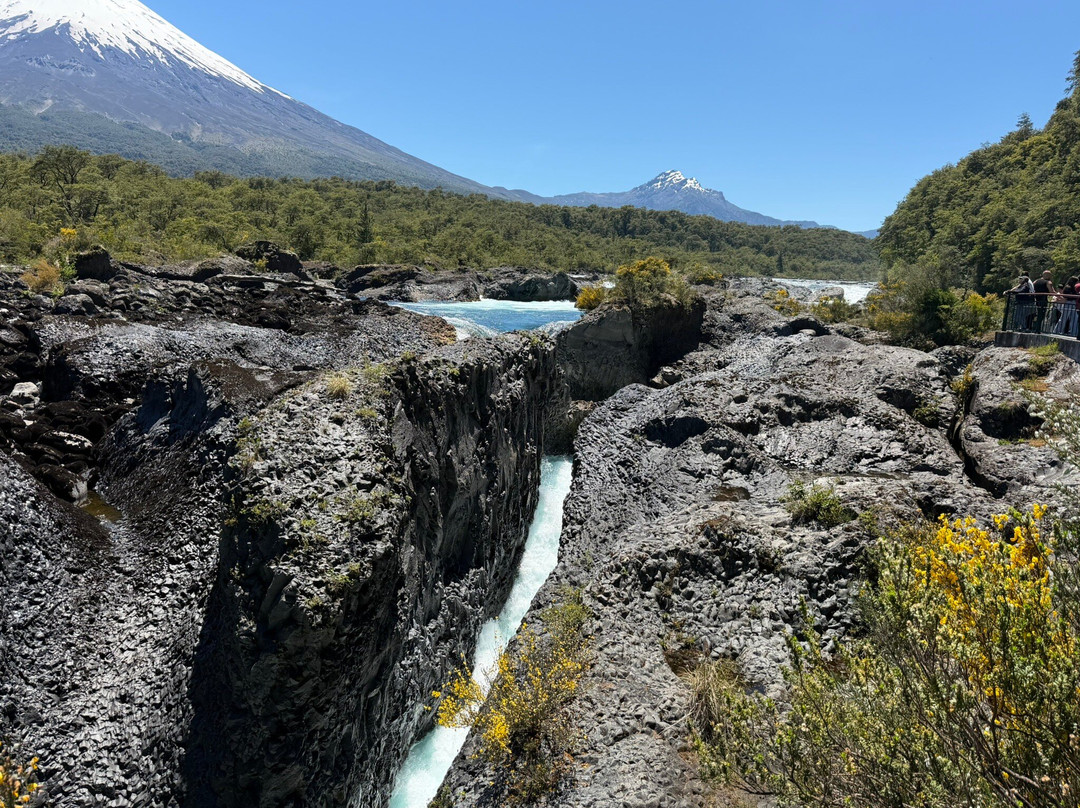 Saltos del Petrohue-巴拉斯港必去景点