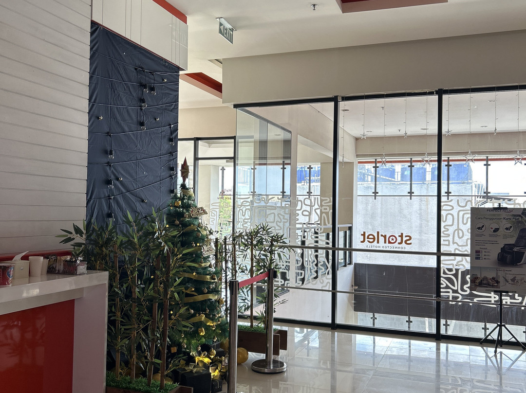 Starlet Hotel BSD City Tangerang主图