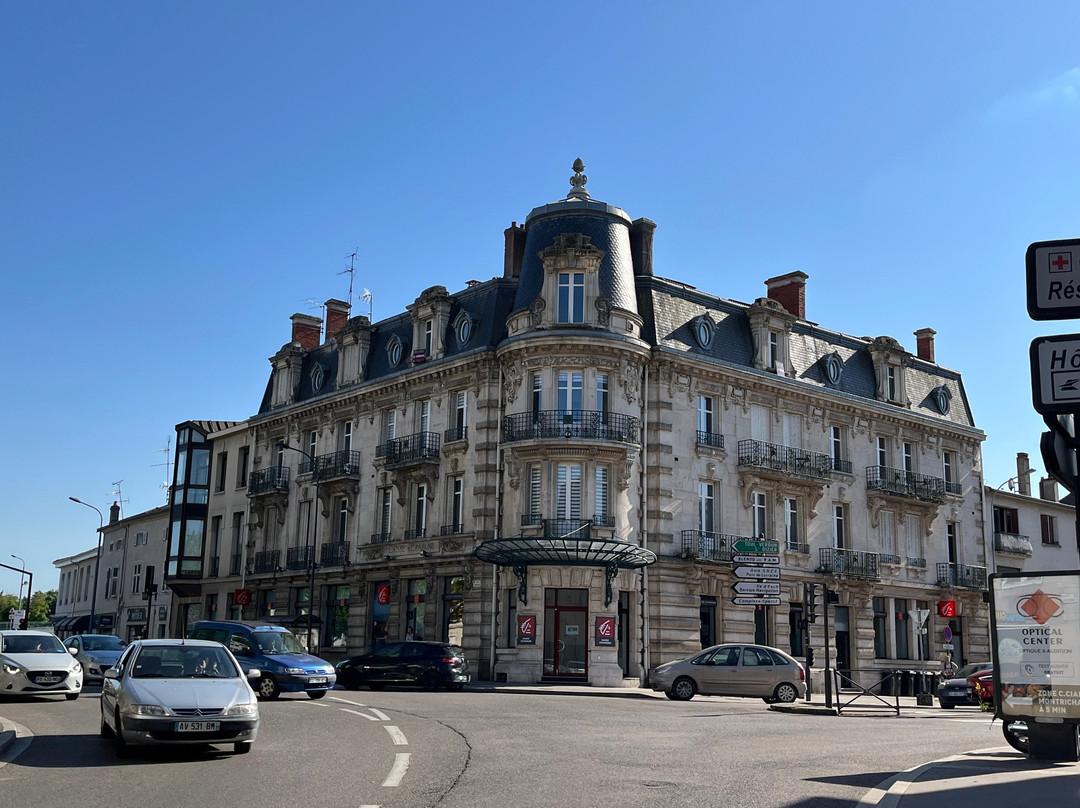 Place Duroc-蓬塔穆松必去景点