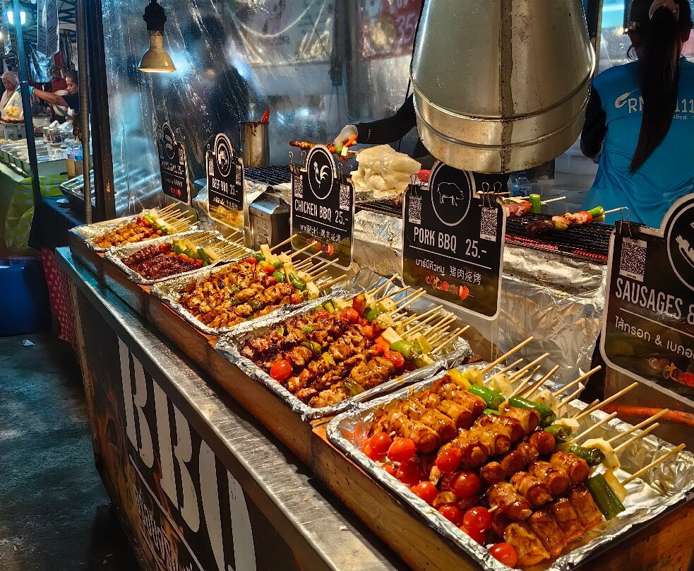 集装箱夜市-普吉镇必去景点