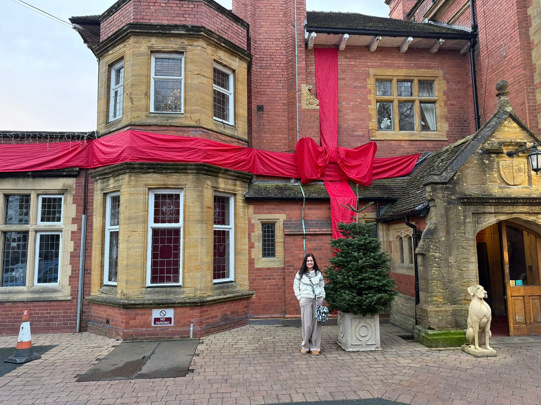 力推山脉酒店主图