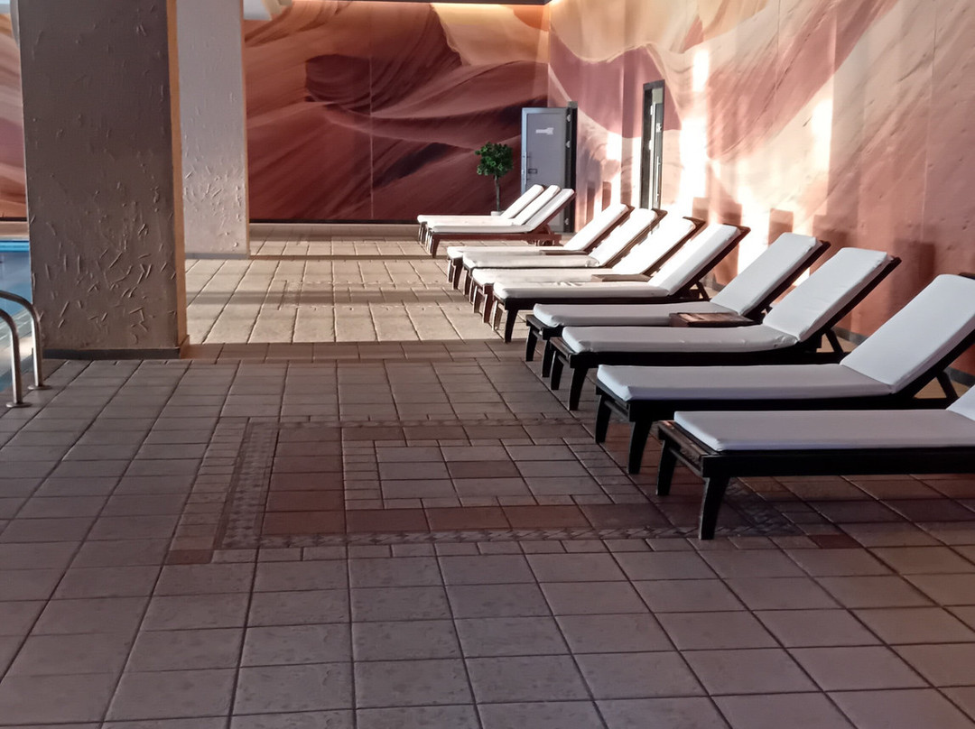 The Palace Hotel - Sunny Day主图