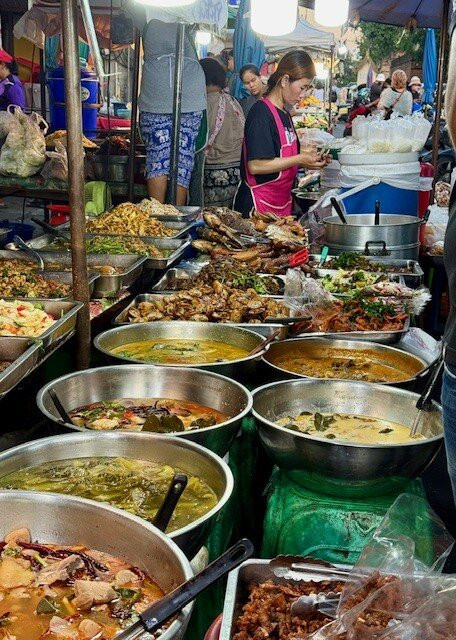 Bumrung Buri Market-清迈必去景点