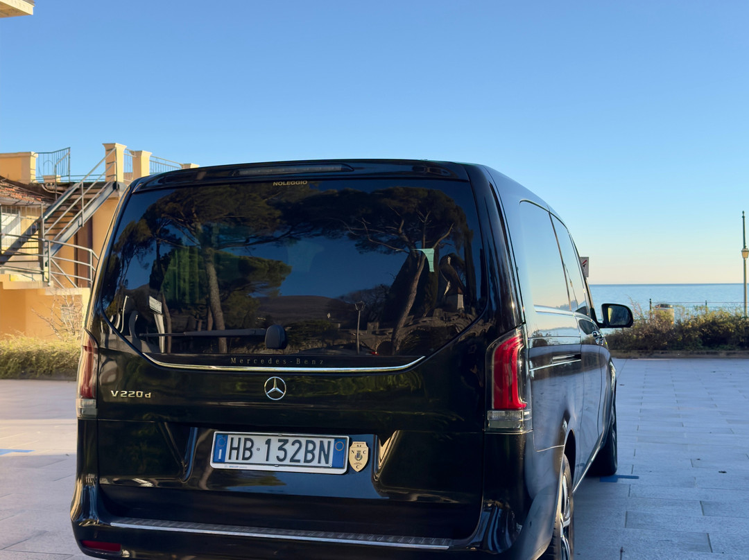 Lake Garda Transfers-加尔多内里维耶拉必去景点