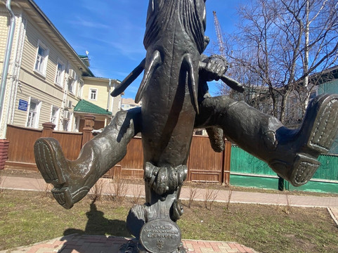 Monument to Sena Malina-阿尔汉格尔斯克必去景点