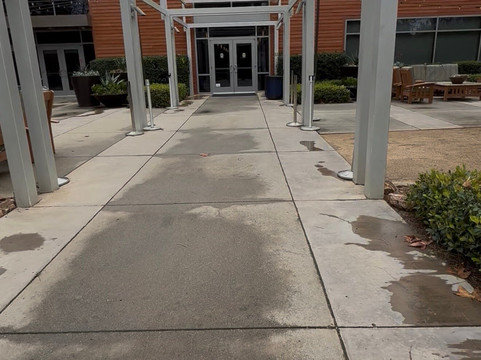 Norman P. Murray Community and Senior Center-米逊维耶荷必去景点