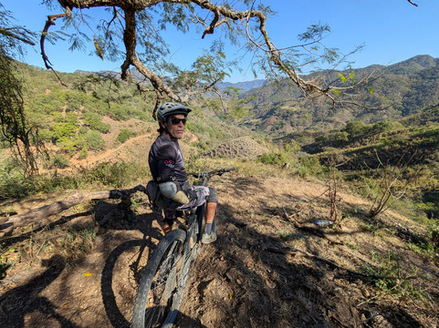 Eco Ride Mountain Bike & Hiking Tours-瓦拉塔港必去景点