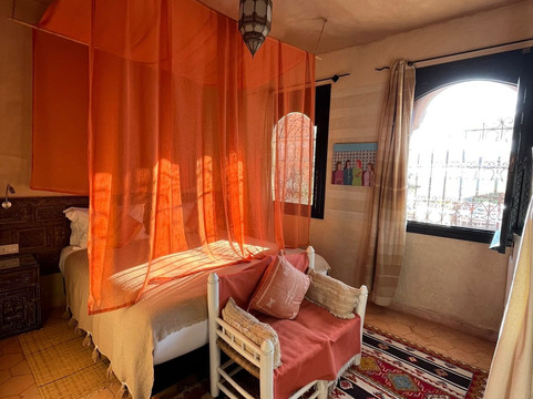 阿特拉斯古堡生态旅馆主图