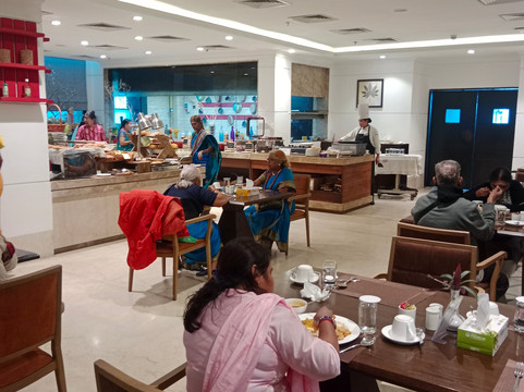 索尔迪西端高级酒店主图