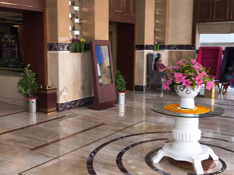 佳吉大酒店主图