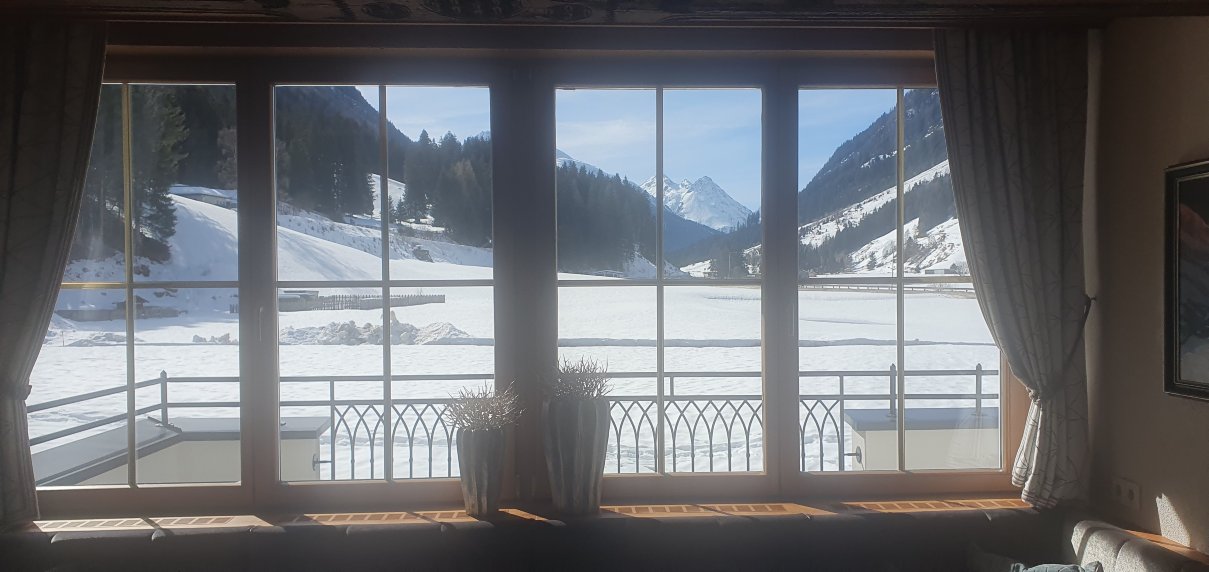 蒙塔那拉酒店-官方