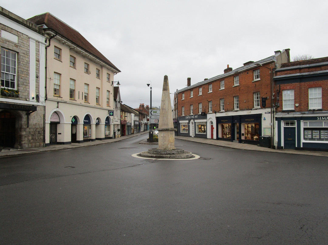 Oberlisk, Marlow-Marlow必去景点