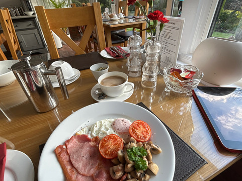 特朗博斯盖特威克住宿加早餐酒店主图