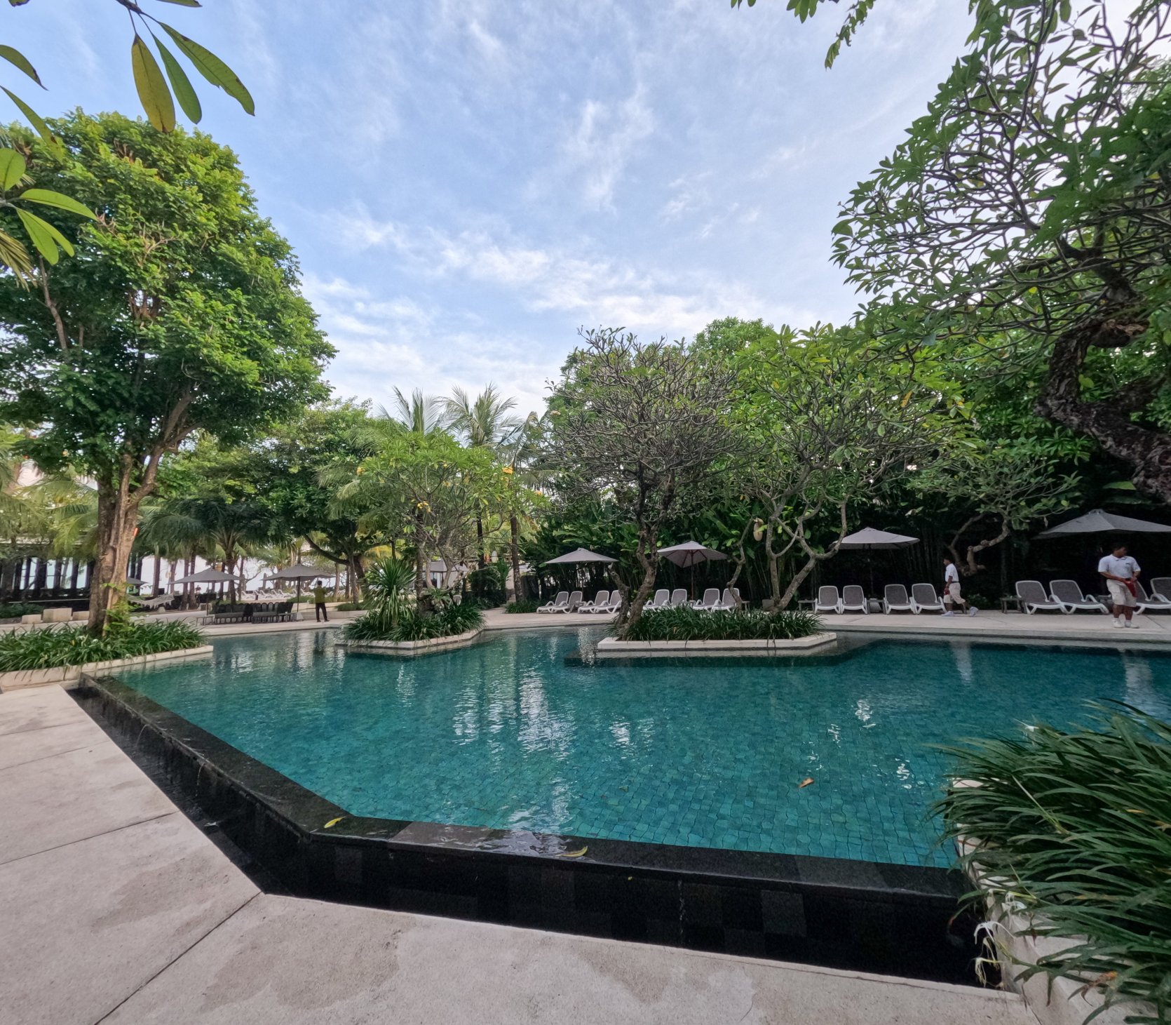 巴厘岛安瓦雅海滩度假酒店-泳池