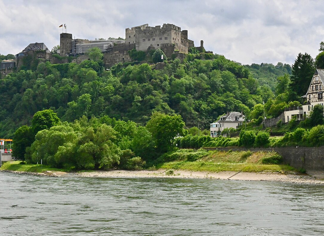Rheinfels Castle-圣戈阿尔必去景点