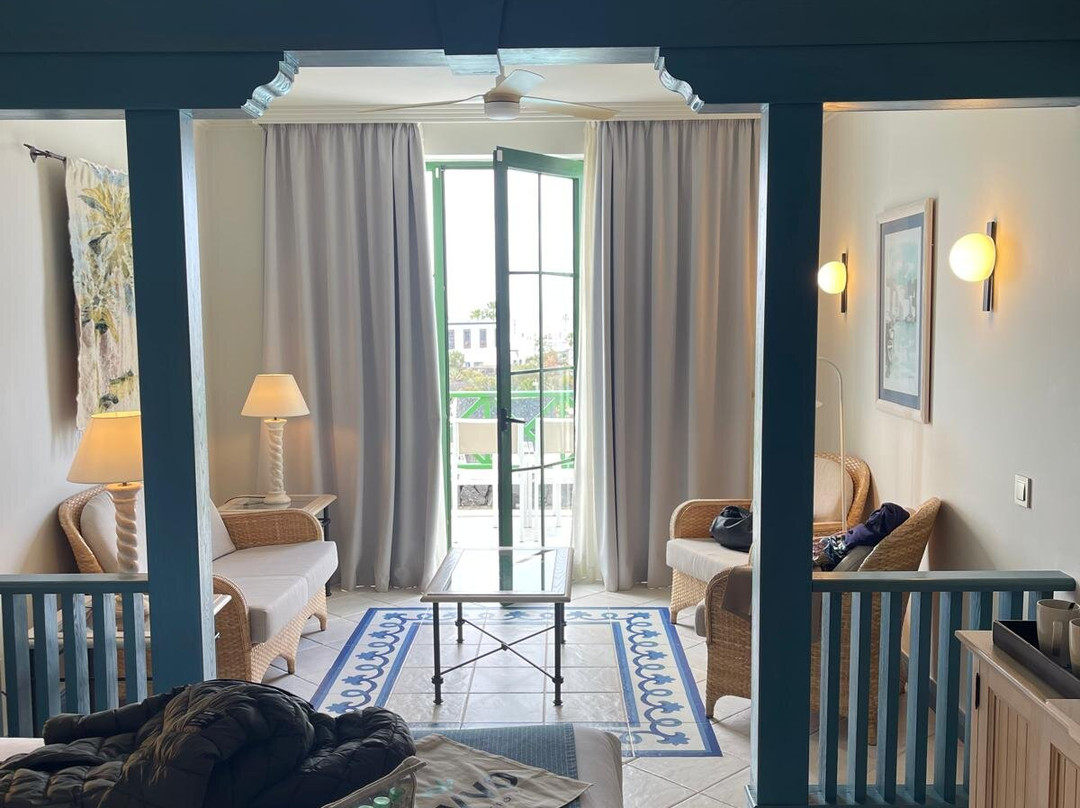 兰萨罗特火山酒店主图