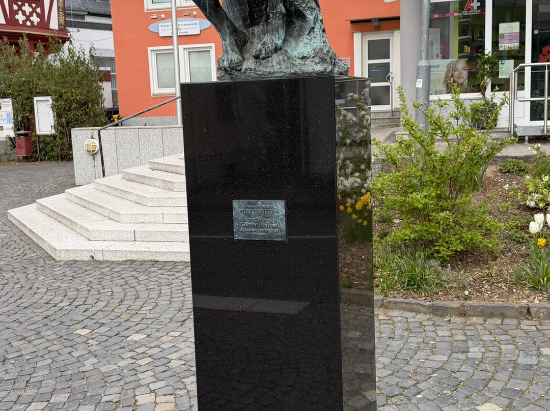 Skulptur „der Denker“-Nassau必去景点