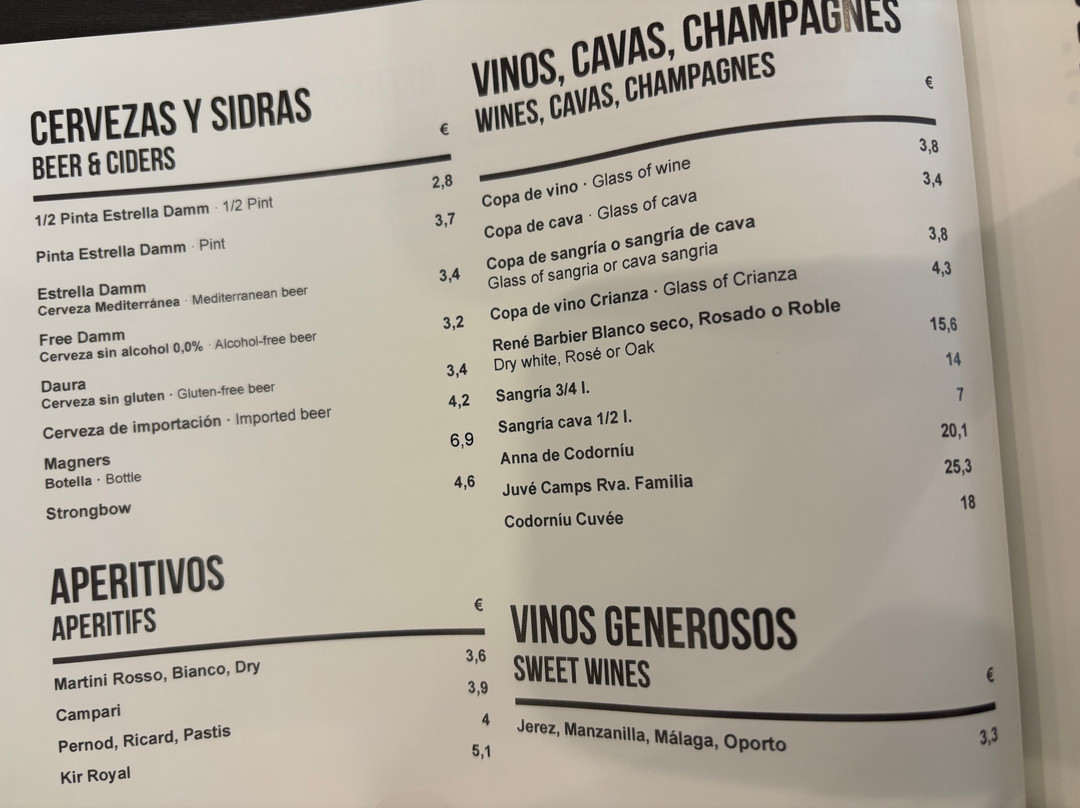 H10萨鲁皇宫酒店主图