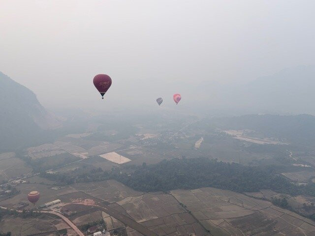 Above Laos Ballooning Adventures-旺阳必去景点