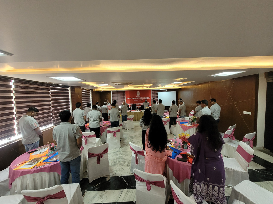OYO 10431 Hotel Ishanika主图