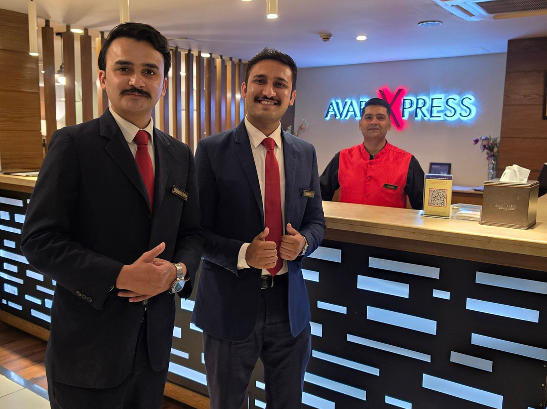 阿瓦里快线古尔伯格酒店主图