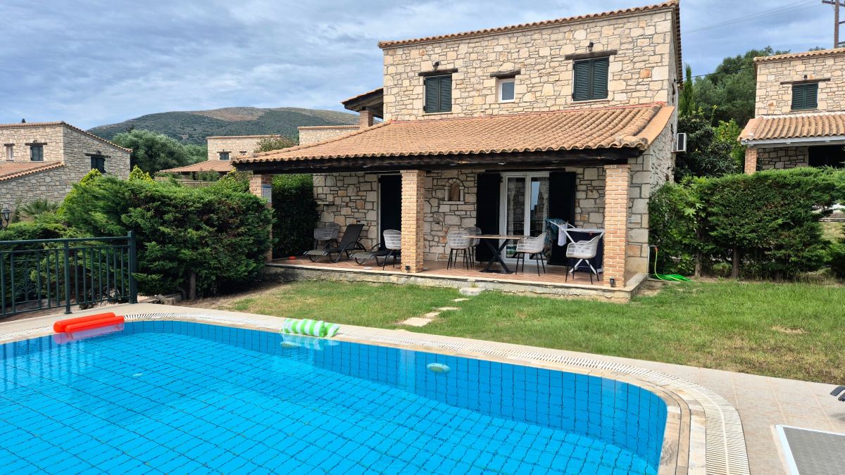 Rizolia Villas-旅行者