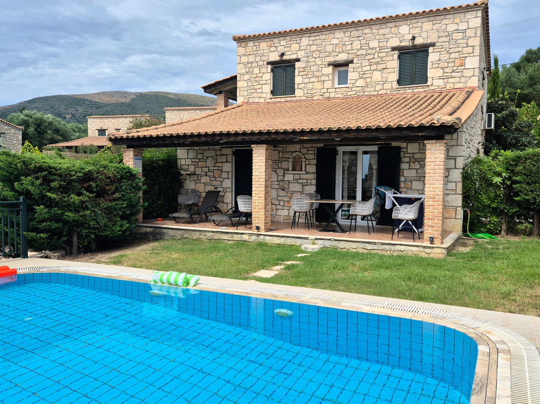 Rizolia Villas主图