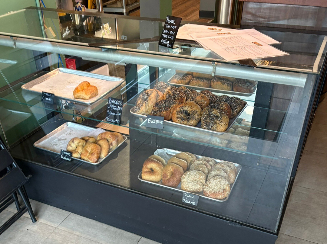 Zeke's Breakfast & Bakes