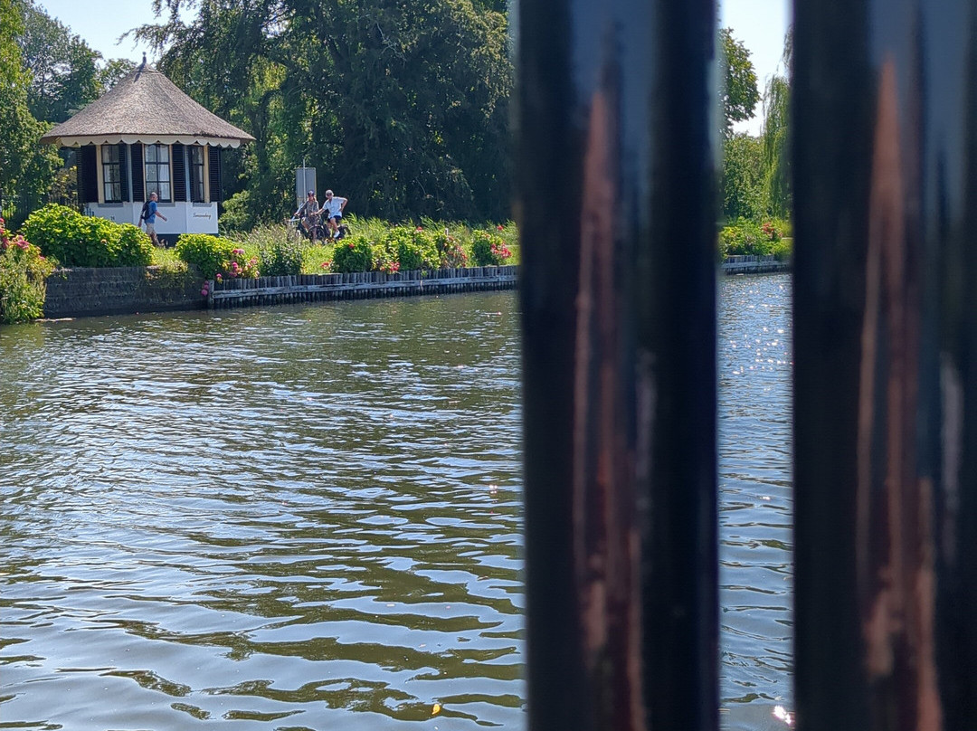 De Fietsboot-马尔森必去景点