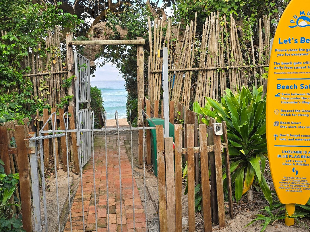 Pumula Beach Hotel主图