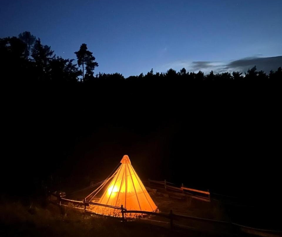 Tipi-Glamping am Gut Kunterbunt