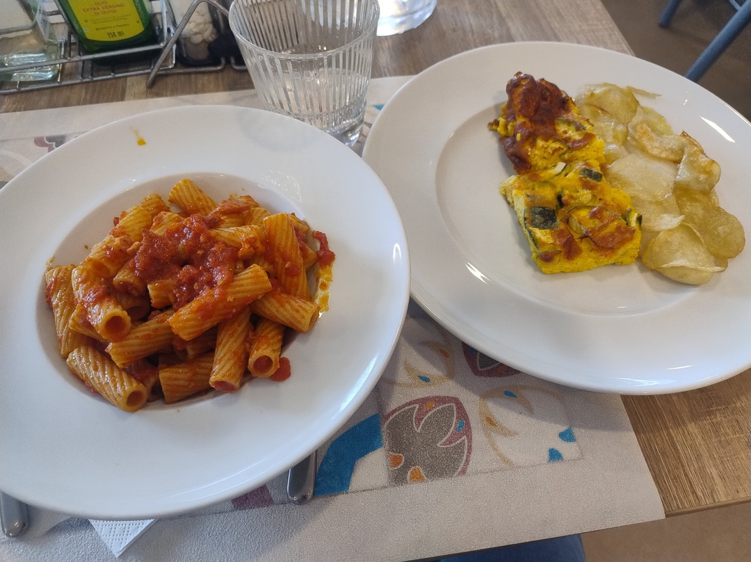 Hotel Augustus- Davanti a Noi C'è Solo il Mare主图