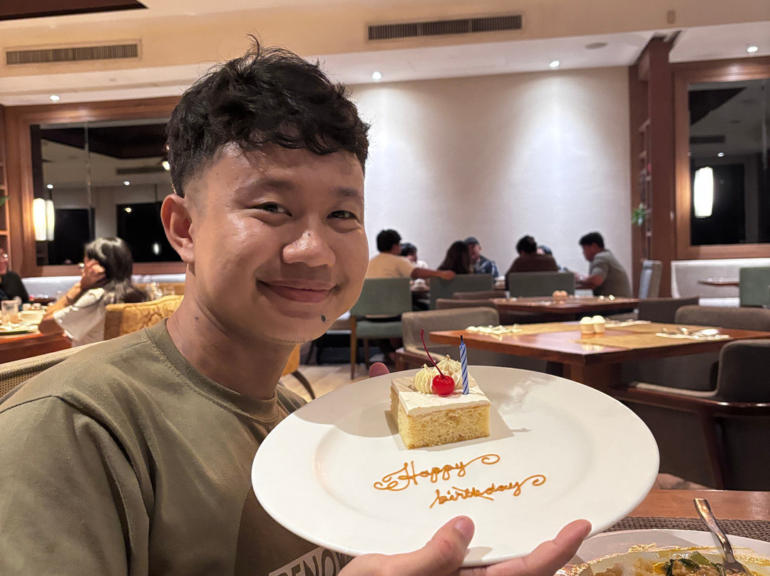 卡威特香叶酒店主图