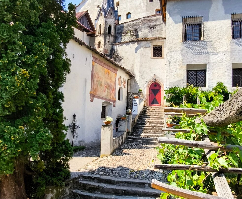 Castel Monteleone-Cermes必去景点