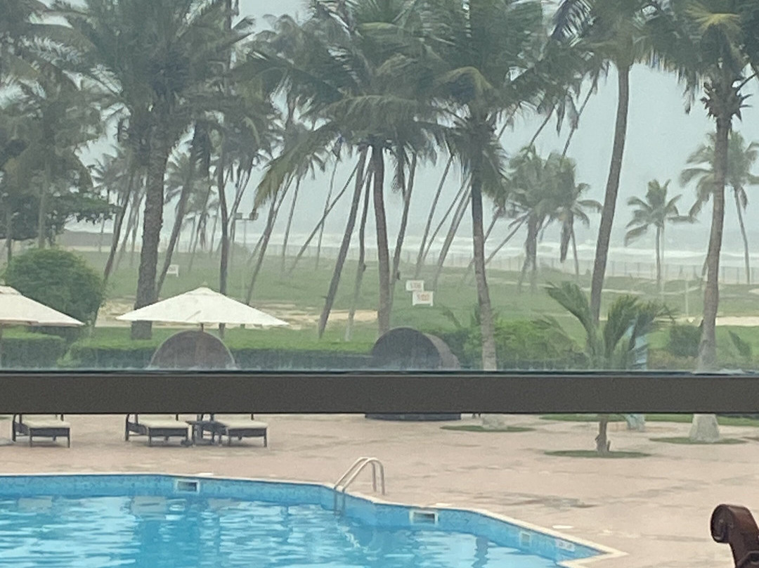 Crowne Plaza Resort 塞拉莱主图
