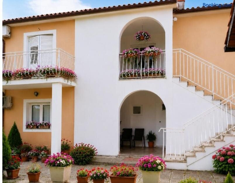 Guesthouse Adriana Cottages