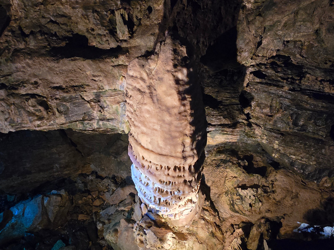 Howe Caverns-Howes Cave必去景点
