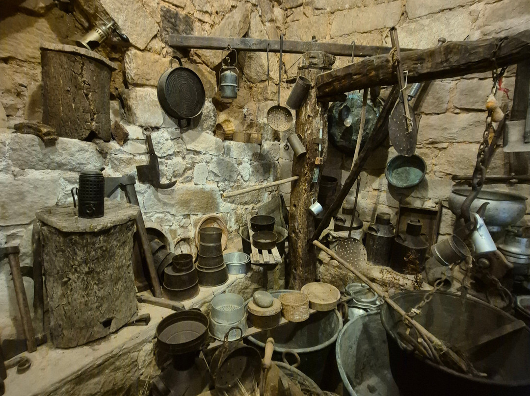 Museo Etnografico Galluras "La casa della Femina Agabbadora"-Luras必去景点